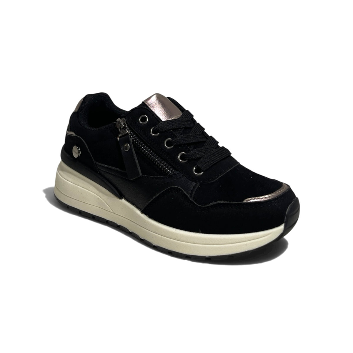 LUCY-SNEAKERS